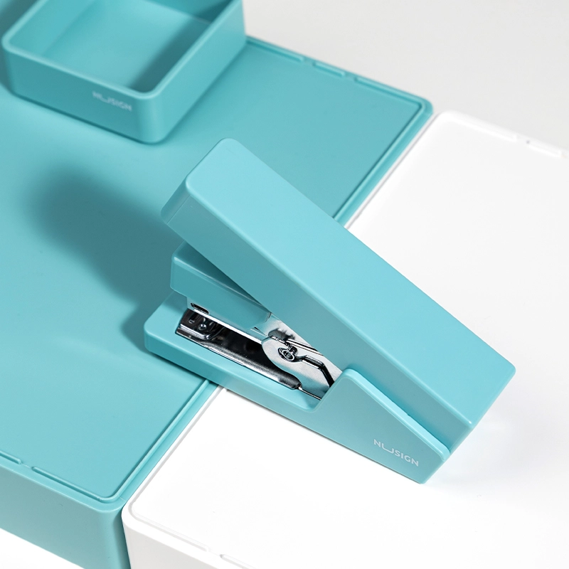 deli ENS081 Effortless Stapler, Blue - Image 3