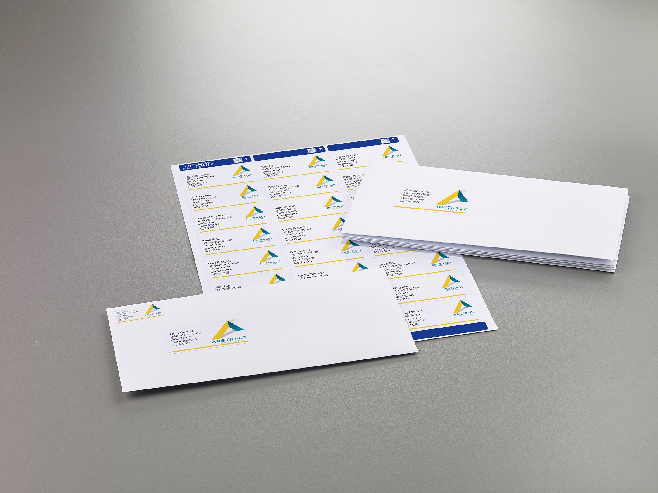 Avery Address Labels L7159-100 with Ultragrip and Quickpeel Technology, 63.5 x 33.9 mm, 24 Labels per Sheet, 100 Sheets per Pack - Image 3