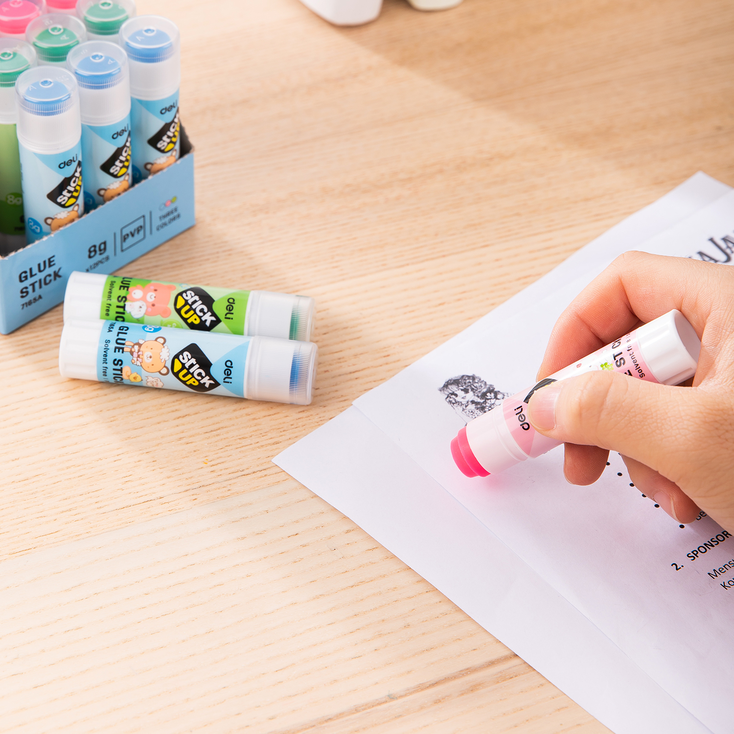 deli E7165A Glue Stick, 8g8G/PCS, Assorted Colors - Image 2