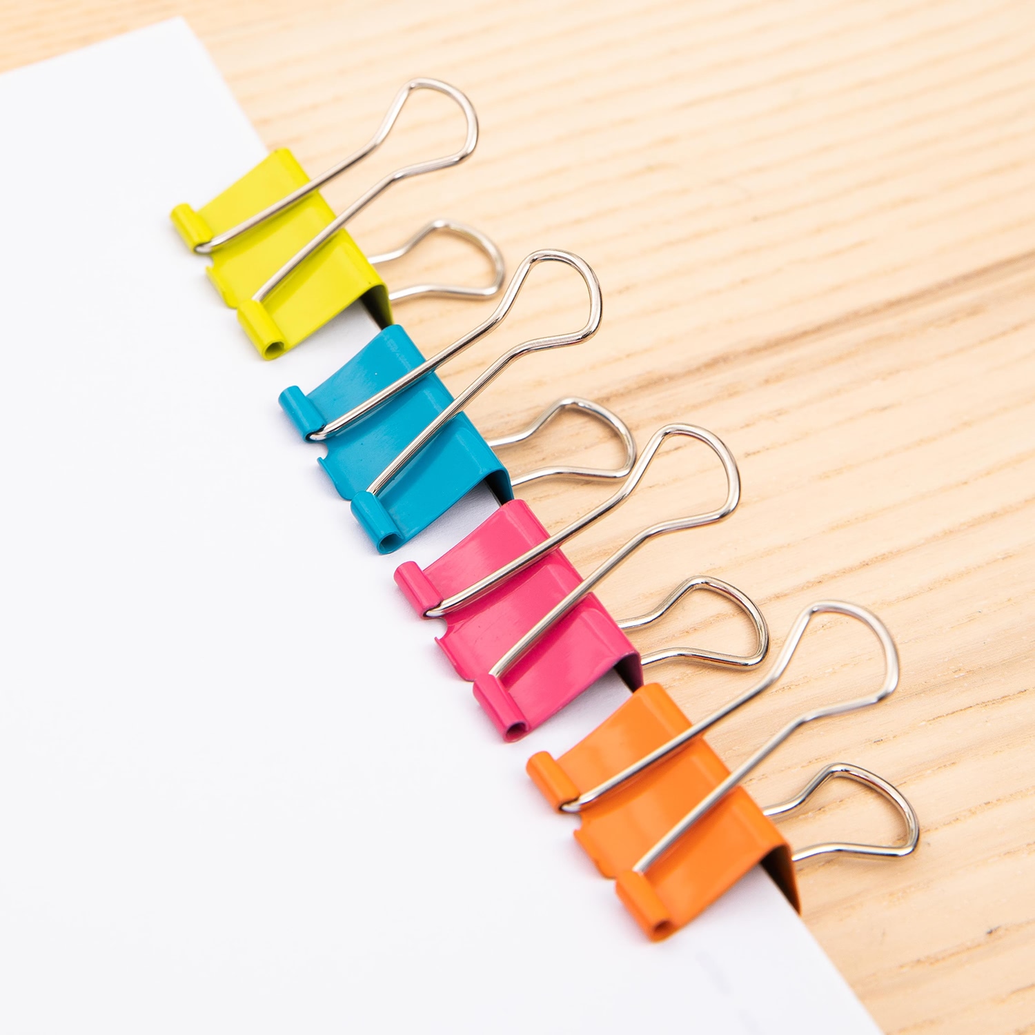 deli E8559 Effortless Binder Clip, 25mm, Assorted Colors - Image 2