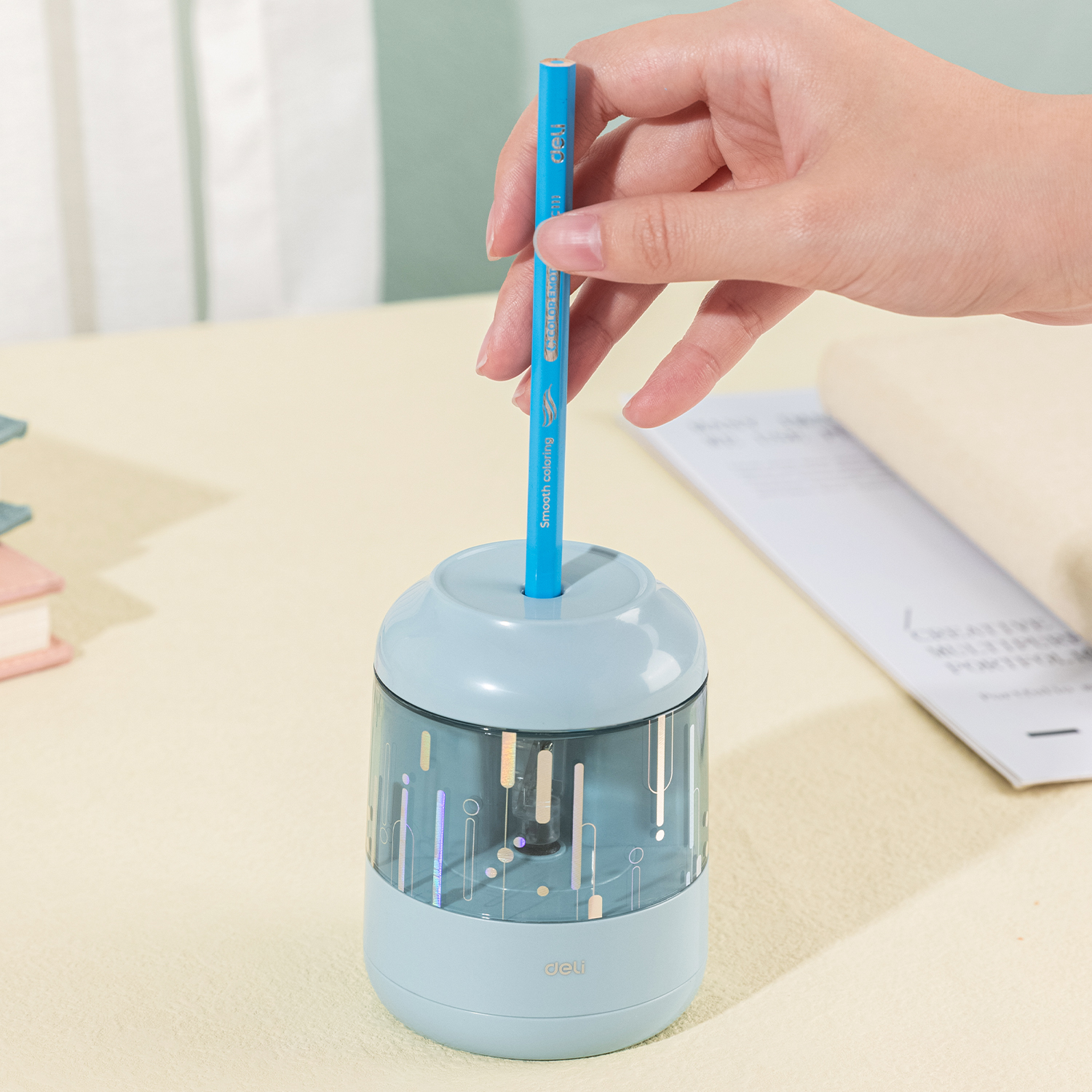 deli EH508-BL Electric Pencil Sharpener, For graphite pencil φ6.9-8mm, Blue - Image 4