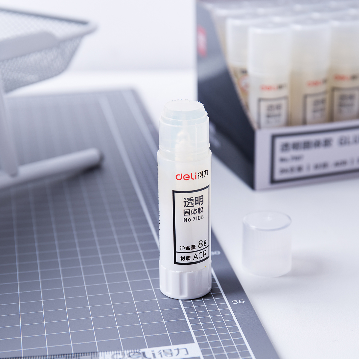 deli 7106 Glue Stick, 8g, Transparent - Image 4