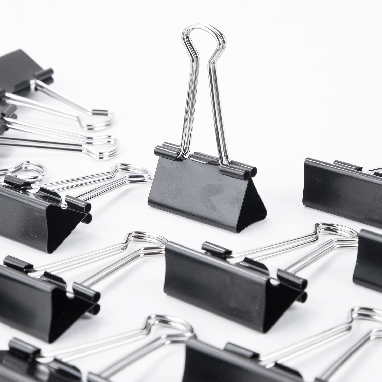 deli E38562 Effortless Binder Clip, 41mm, Black - Image 4
