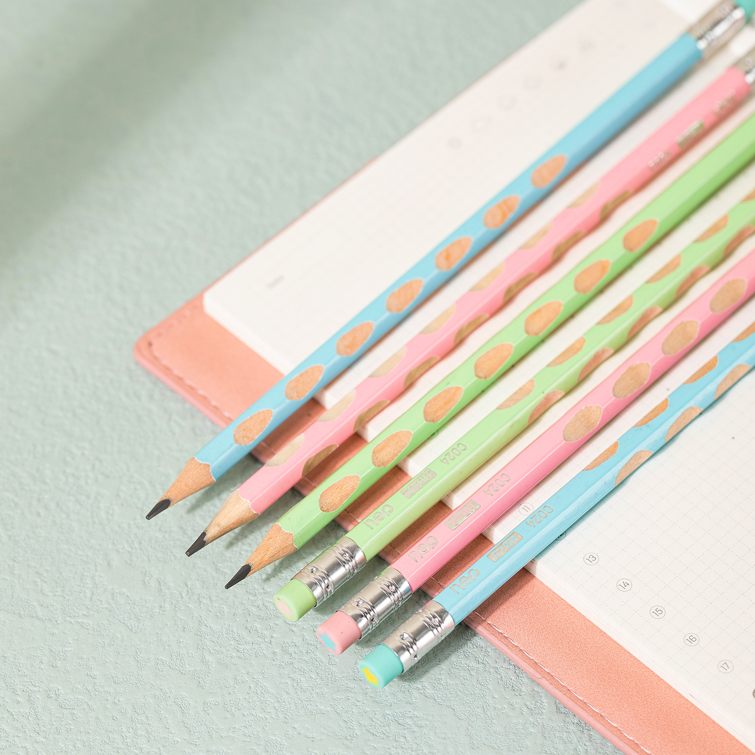 deli EC024-2B Graphite Pencil, 2B φ2.4mm Hexagonal Barrel, Assorted Colors - Image 5