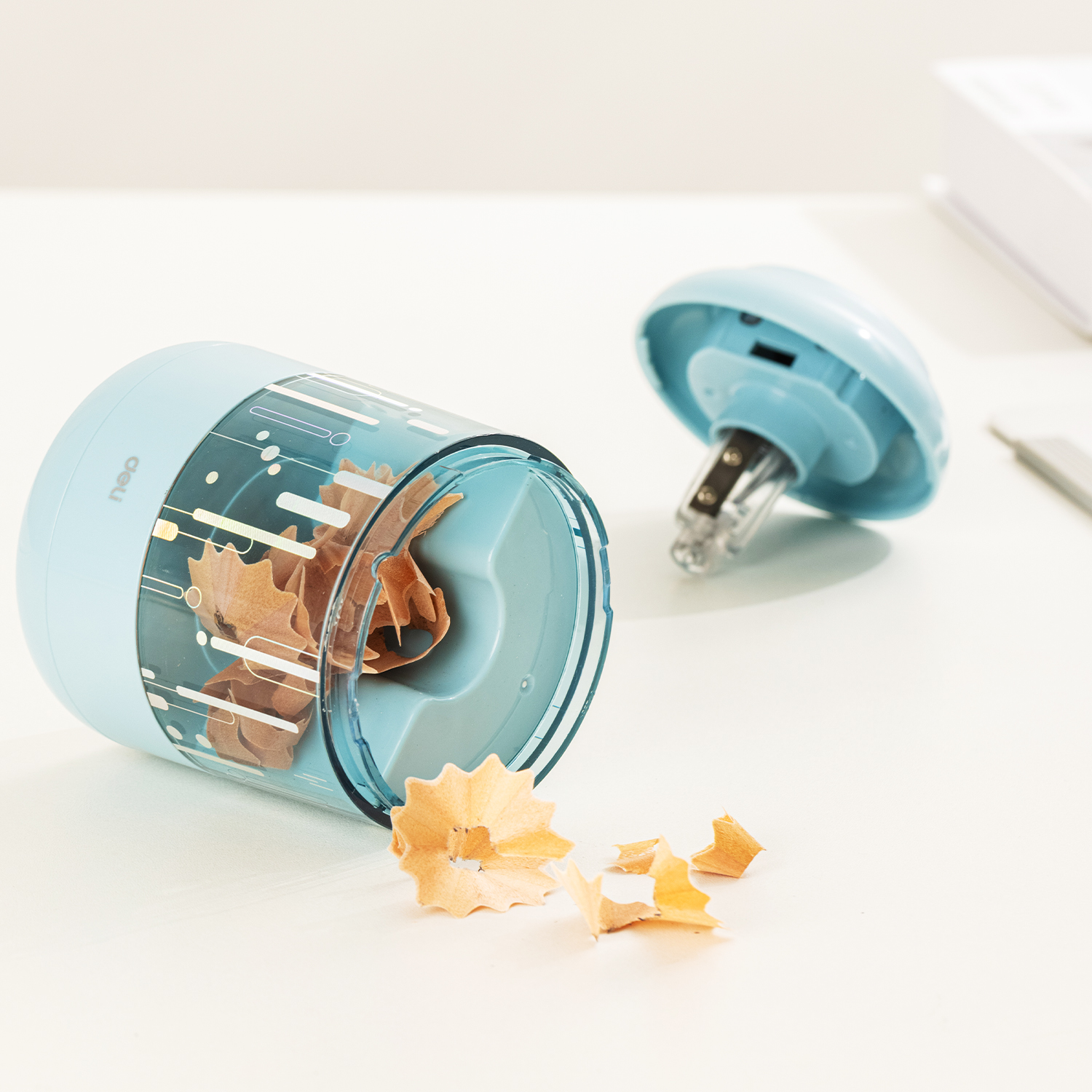 deli EH508-BL Electric Pencil Sharpener, For graphite pencil φ6.9-8mm, Blue - Image 5