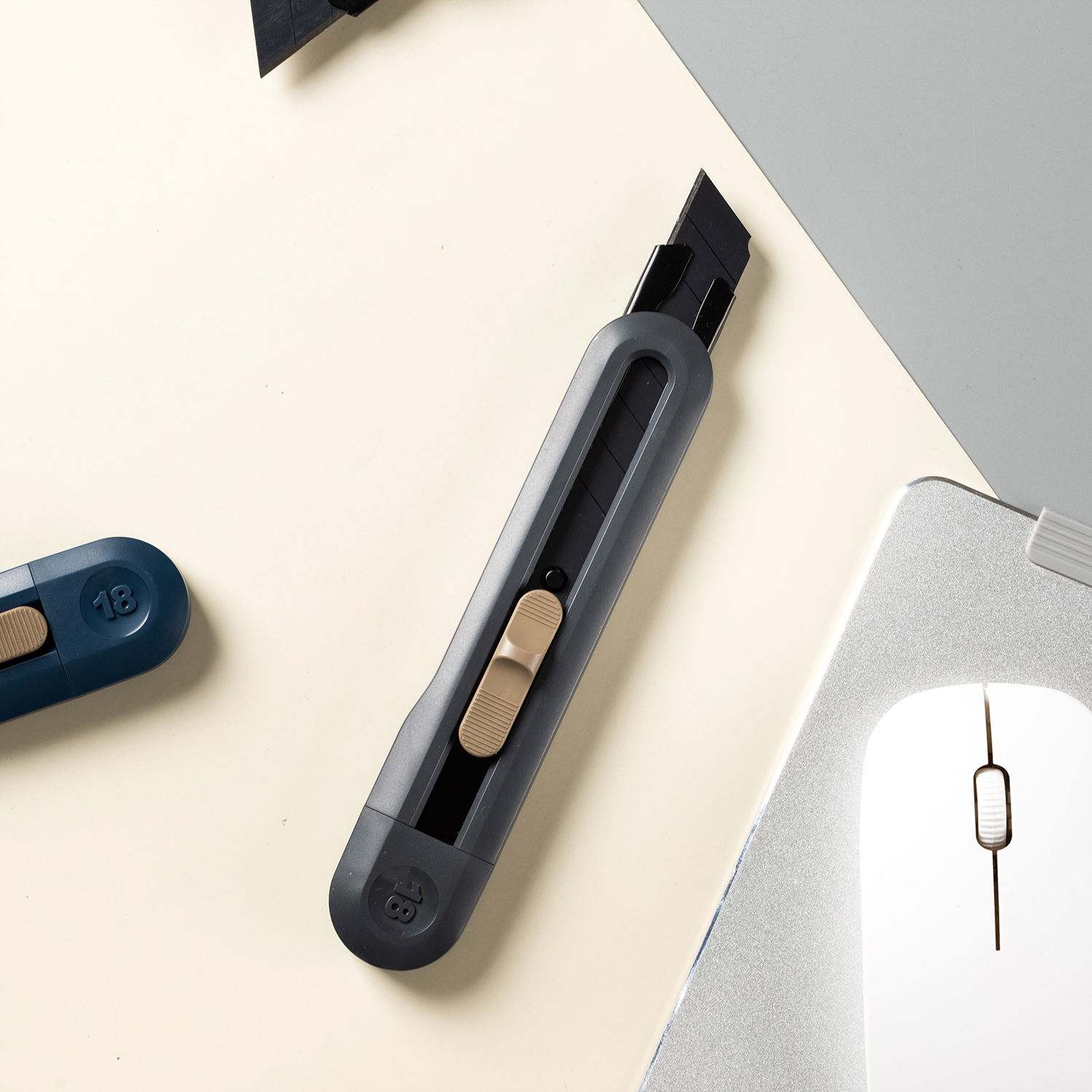 deli ENS062 Nusign Cutter, Dark Grey - Image 5