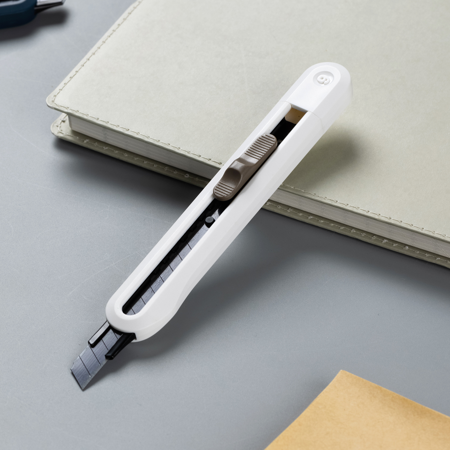 deli ENS063 Nusign Cutter, 137*20*15mm, White - Image 5