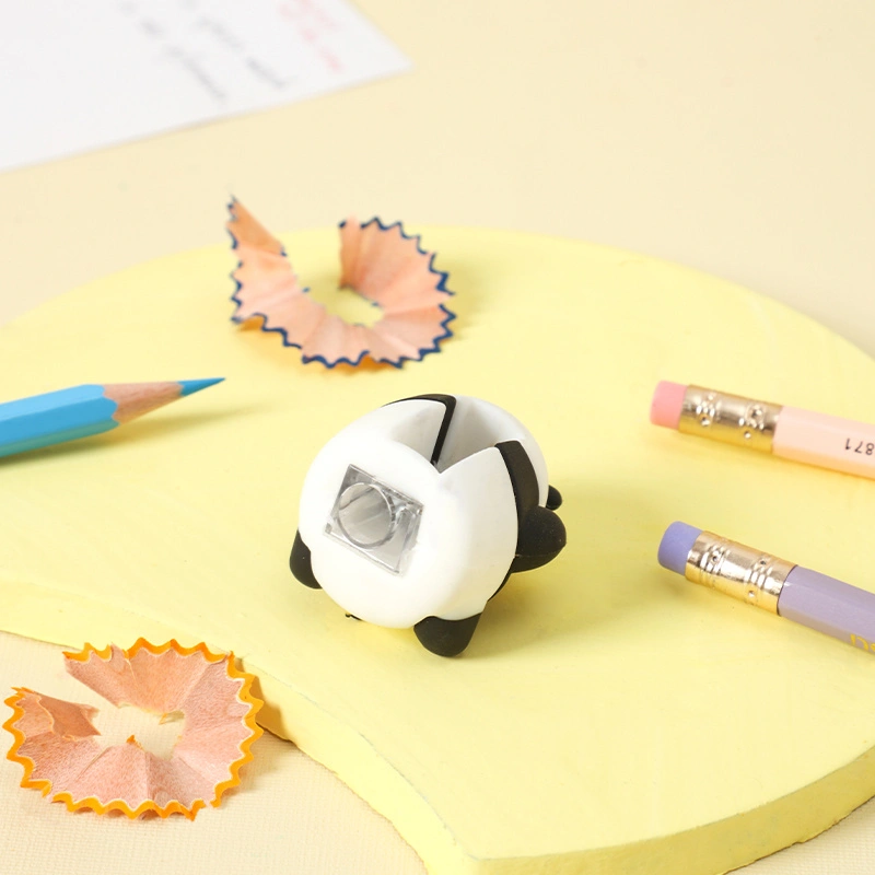 deli EH572 Panda pencil sharpener, φ6.9-8mm, White - Image 3