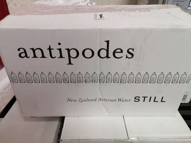 Antipodes Artesian Still Water 1 L x 12 glass bottles