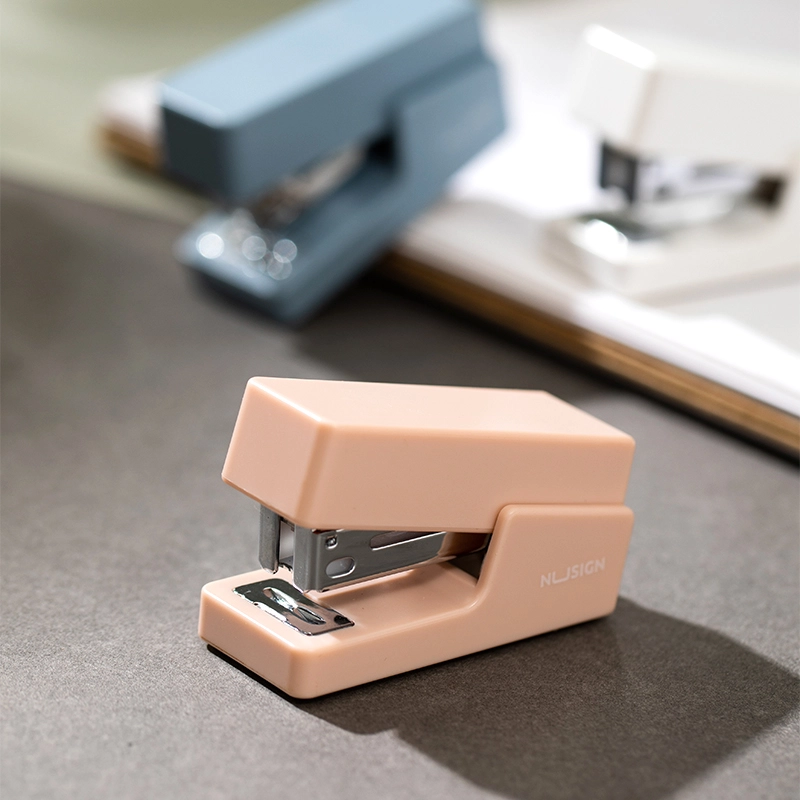 deli ENS083 12 Mini Stapler Set, ≤40pcs staples,24/6 & 26/6,2-14sheets, Blue - Image 5