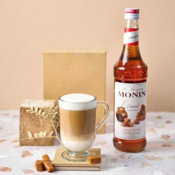 Monin Caramel Syrup In Glass Bottle, 1 Litre - Image 3